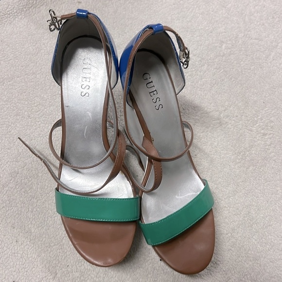 Guess Wwotristyn Colorblock Strappy Wedge - Picture 4 of 5